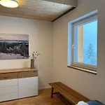 Haus Wiesenquelle, Deluxe-apartment 'feld & Berg' *
