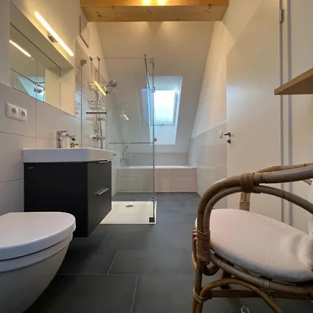 Haus Wiesenquelle, Deluxe-apartment 'feld & Berg' Apartament *